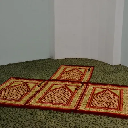 Peninsula Pine Club Boutique & *