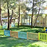 Peninsula Pine Club Boutique & Lägenhetshotell