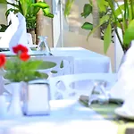Peninsula Pine Club Boutique & Kusadası