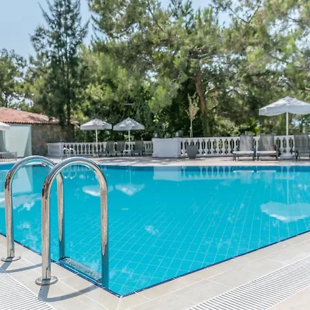 Peninsula Pine Club Boutique & Kusadasi