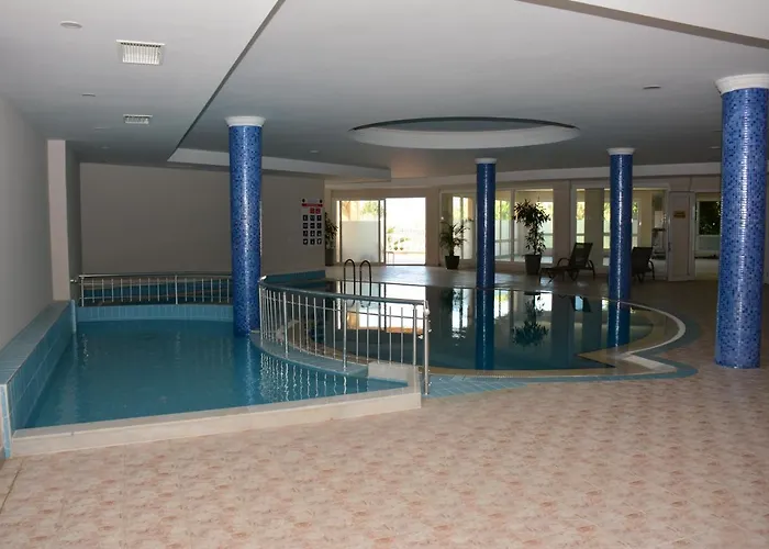 Peninsula Pine Club Boutique & Lejlighedshotel