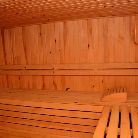 Peninsula Pine Club Boutique & * Κουσάντασι